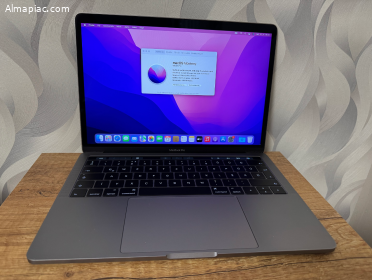 2016 MacBook Pro 13" Touch Bar, 8GB RAM, 256 GB SSD, kiváló akku
