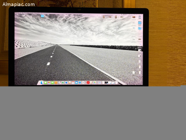 iMac (27” Retina 5K, Intel i7, 64GB, 1TB SSD)